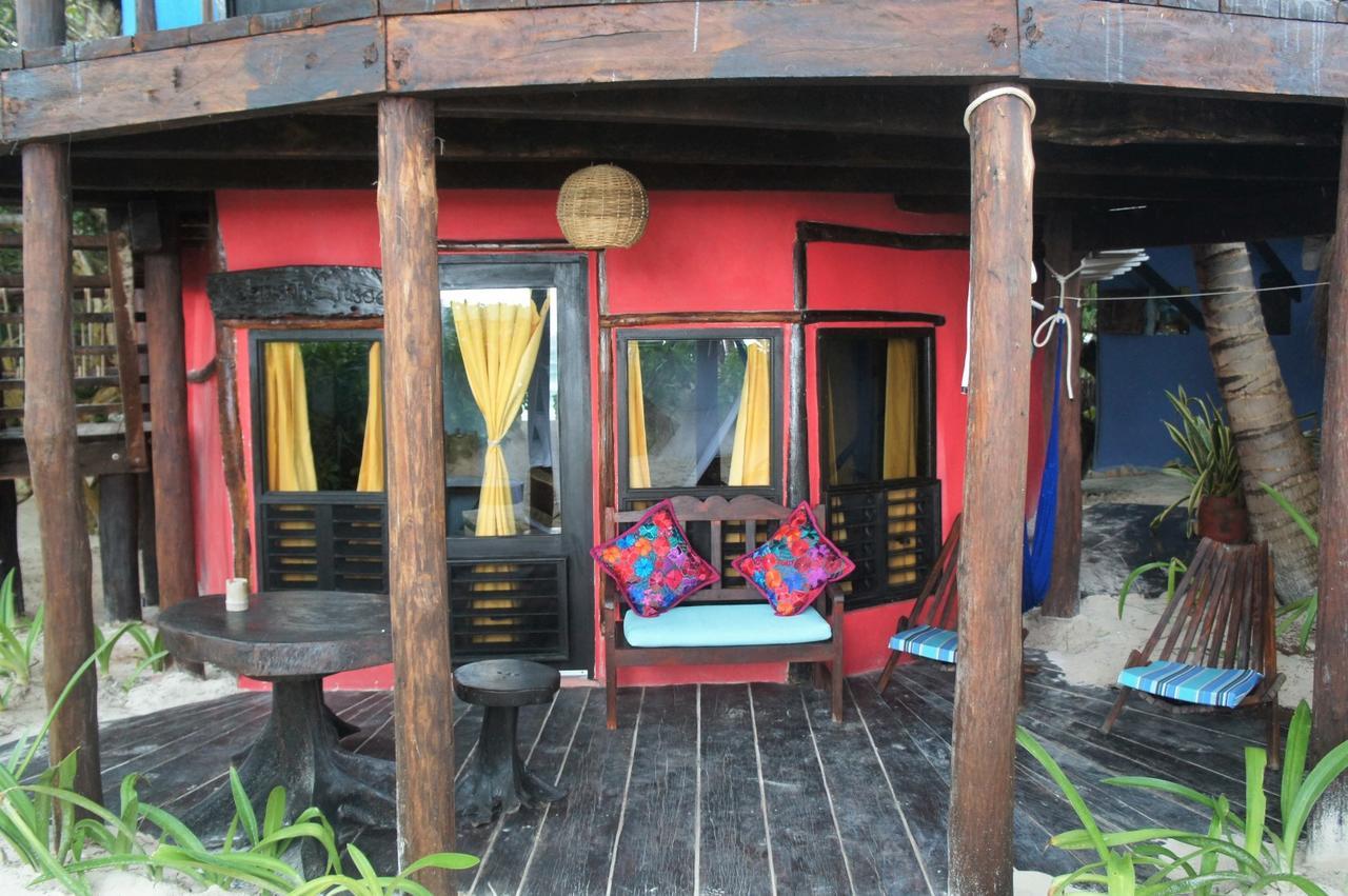 月神小屋酒店 图卢姆 外观 照片